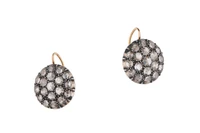 Coppia di orecchini a toppa con diamanti - Asta Tesori di Pasqua - Gioielli da riscoprire