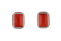 Orecchini con corallo e diamanti - Asta Tesori di Pasqua - Gioielli da riscoprire Orecchini con corallo e diamanti - Asta Tesori di Pasqua - Gioielli da riscoprire