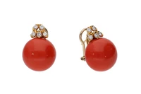 Orecchini con corallo e diamanti - Asta Tesori di Pasqua - Gioielli da riscoprire