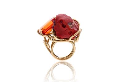 Anello con corallo e pietra - Asta Preziosi