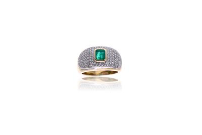 Anello con smeraldo e diamanti - Asta Preziosi