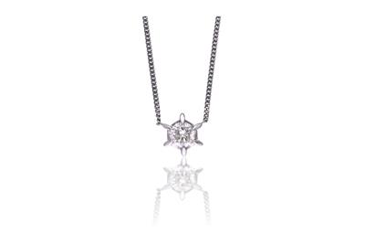 collana con ciondolo in platino e diamnate - Asta Preziosi