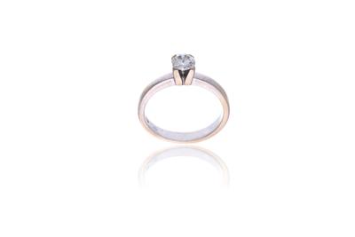 Anello con diamante - 