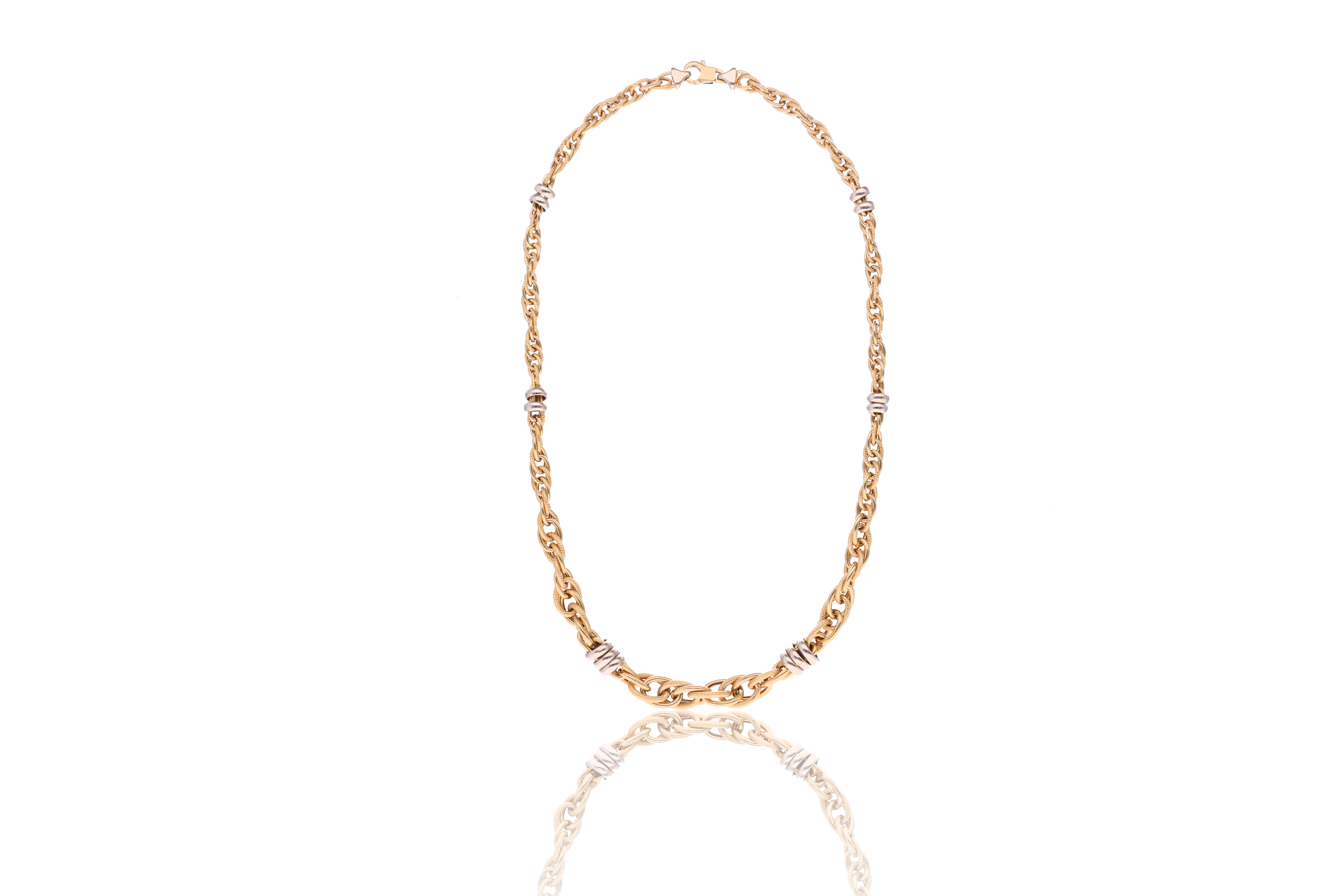 Collana in oro - Asta Preziosi