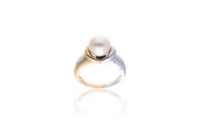 Anello in oro con perla - Asta Preziosi