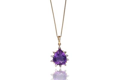 Collana in oro, con diamanti e ametista - Asta Preziosi Collana in oro, con diamanti e ametista - Asta Preziosi