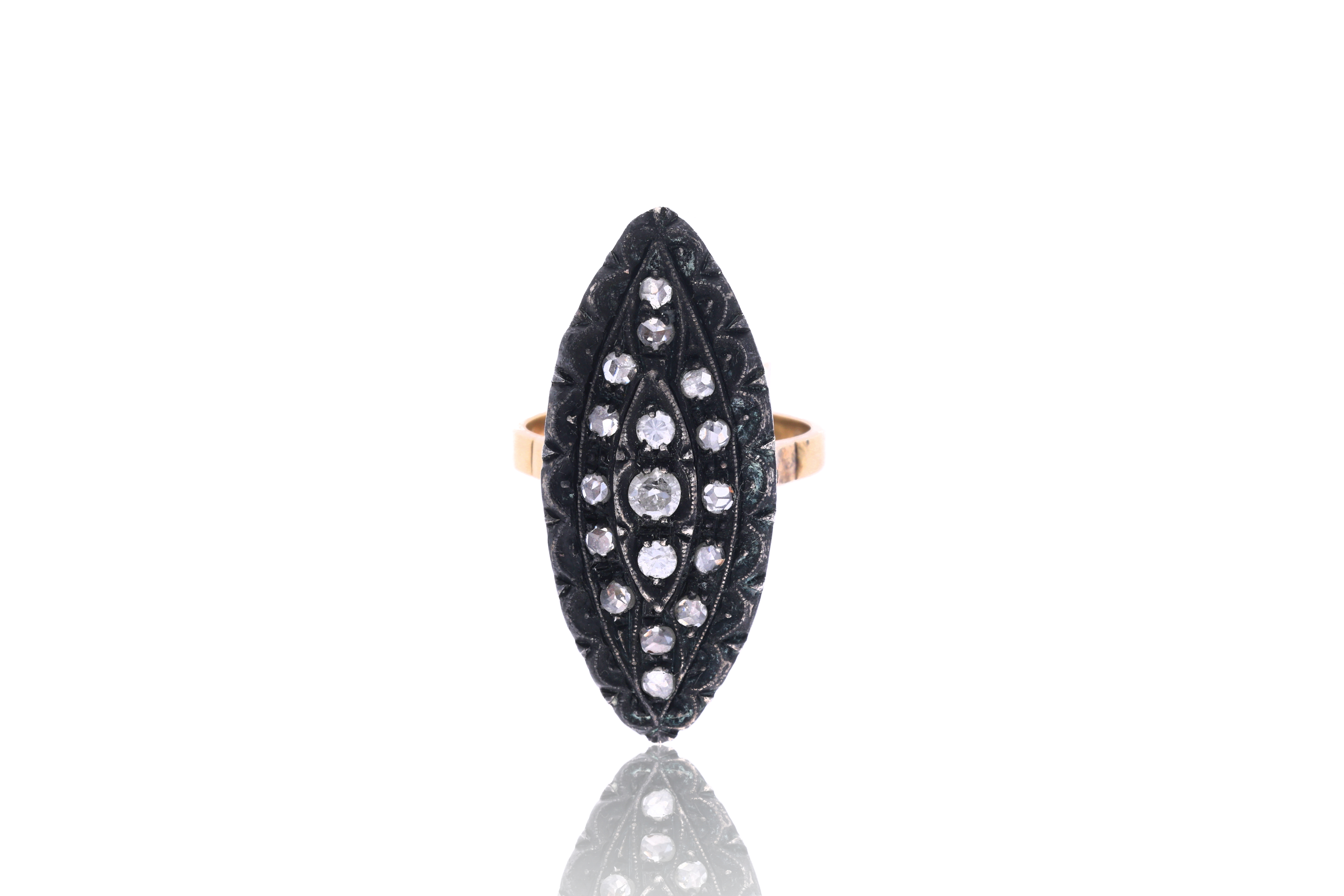 Anello con diamanti - Asta Preziosi