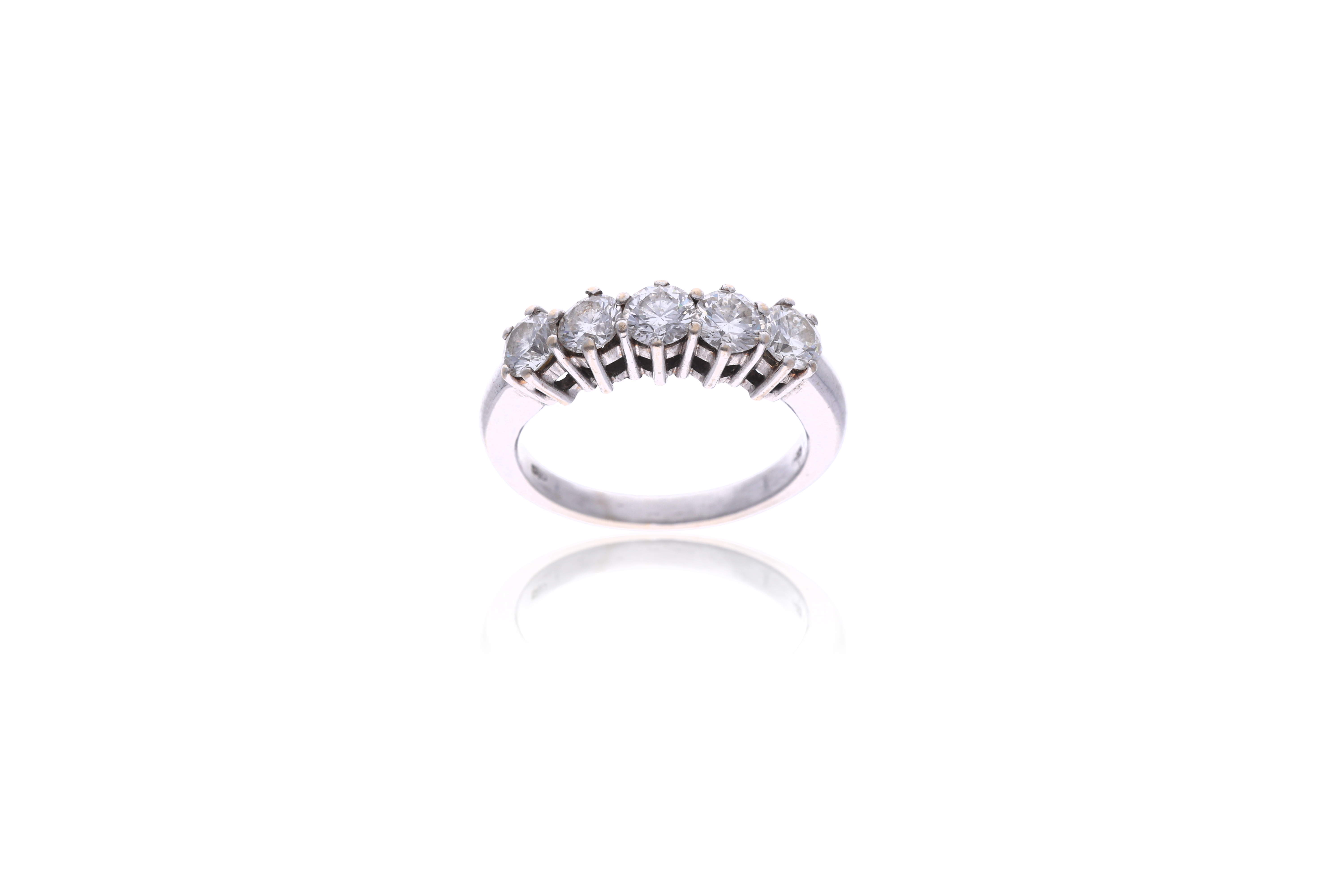 Anello con diamanti - Asta Preziosi