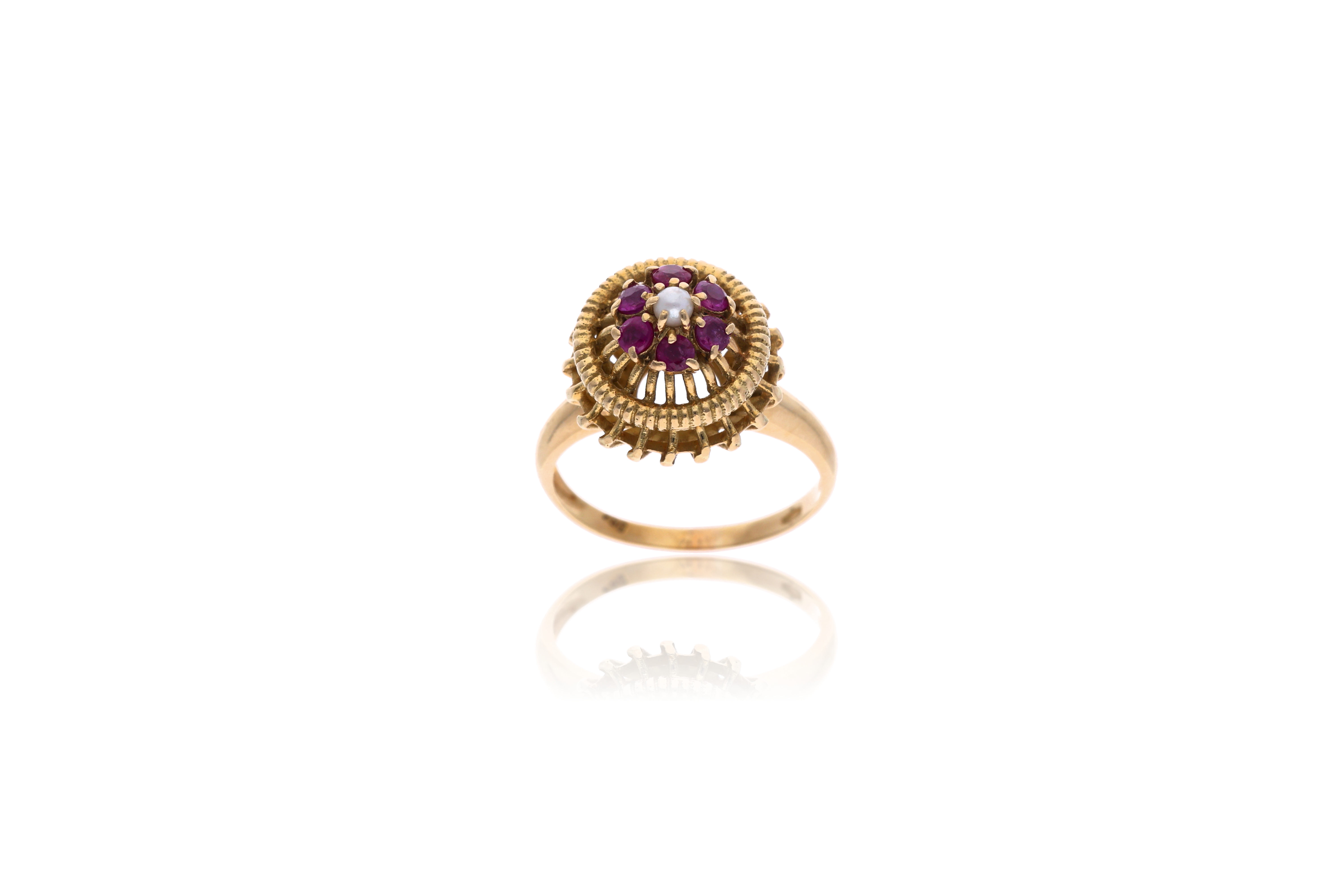 Anello con rubini e perla - Asta Preziosi