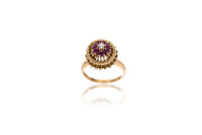 Anello con rubini e perla - Asta Preziosi Anello con rubini e perla - Asta Preziosi