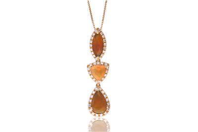 Collana e pendente con opali e diamanti - Asta Preziosi Collana e pendente con opali e diamanti - Asta Preziosi