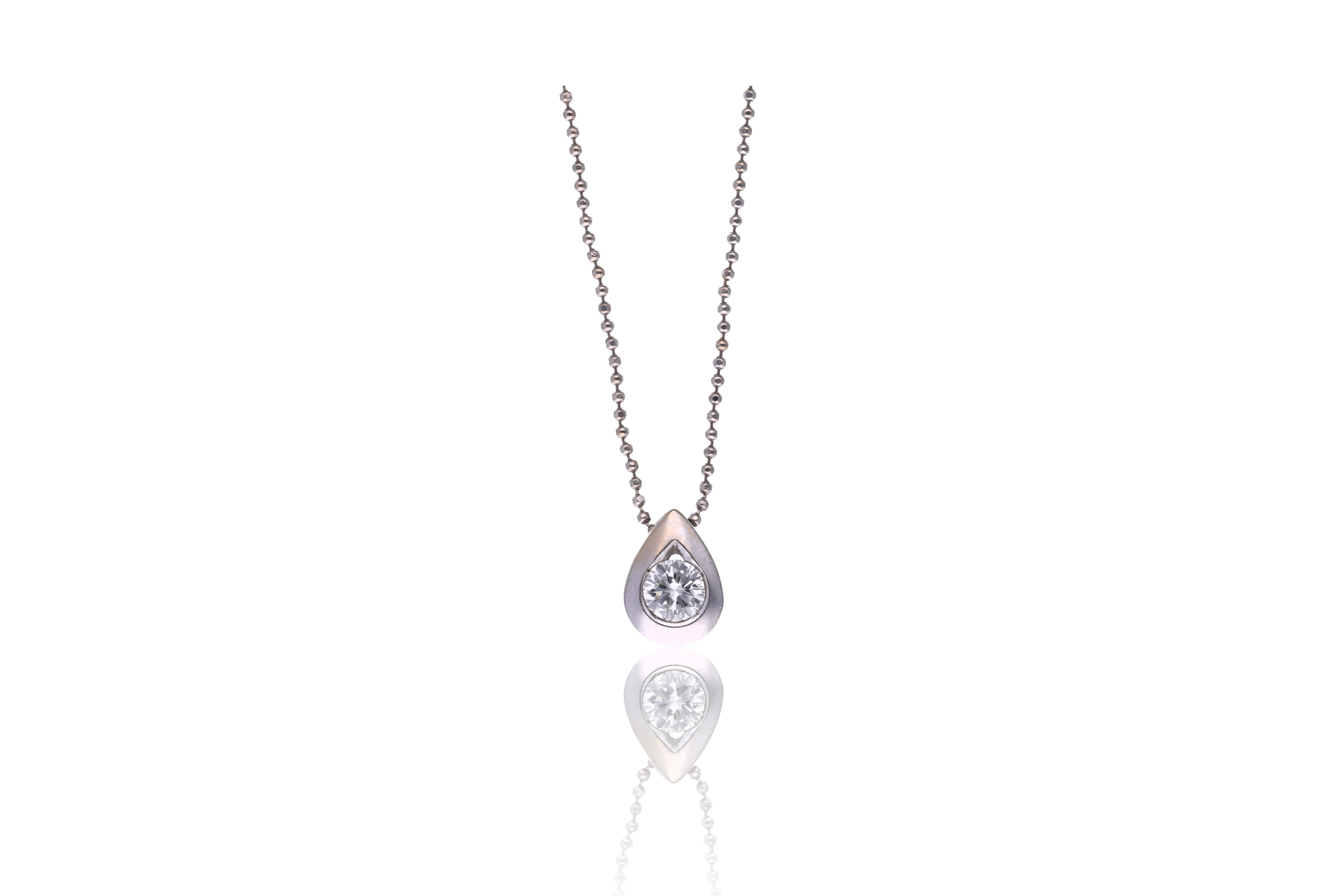 Collana e ciondolo con diamante - Asta Preziosi