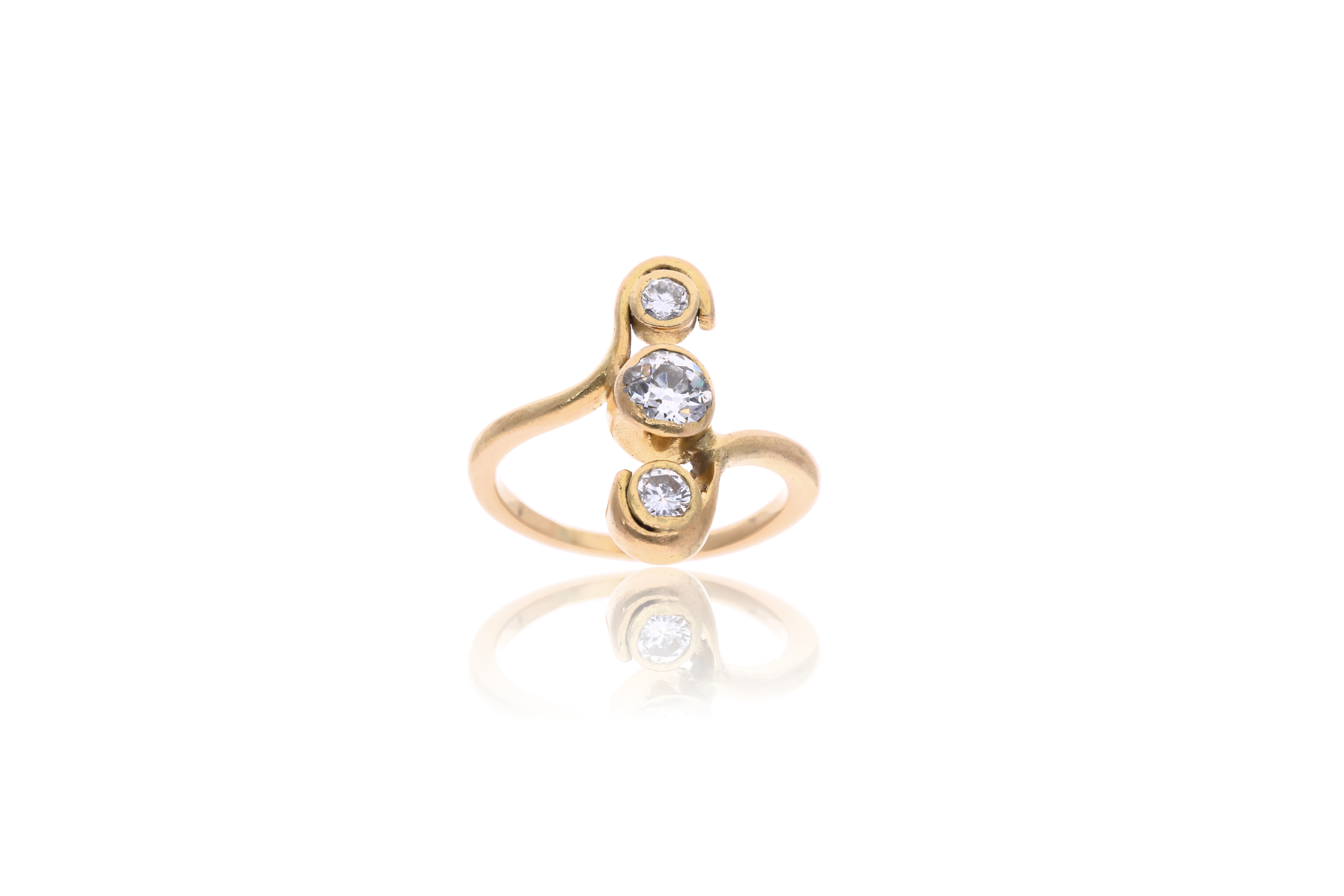Anello in oro, con diamanti - Asta Preziosi