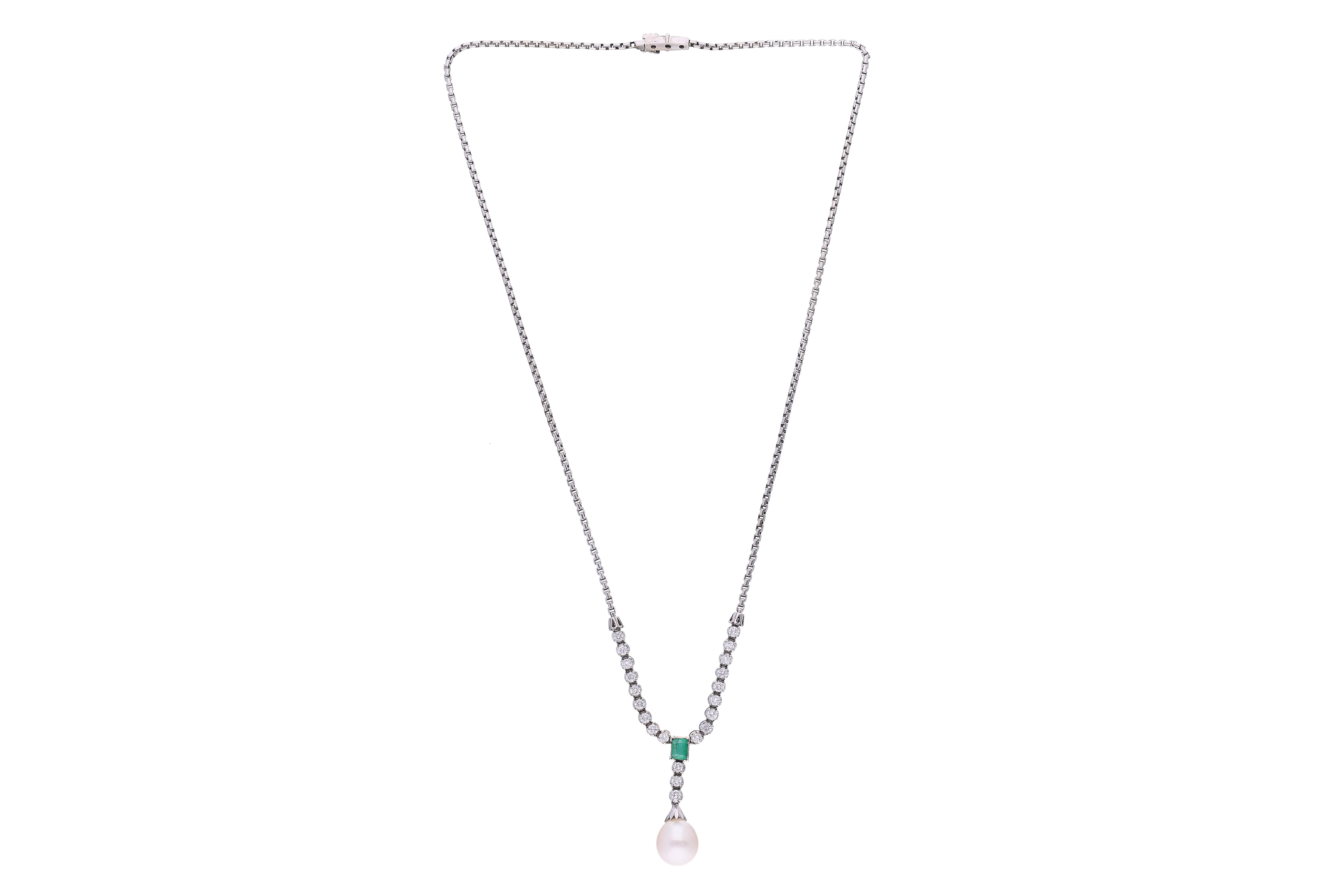 Collana in oro, diamanti, smeraldo e perla - Asta Preziosi