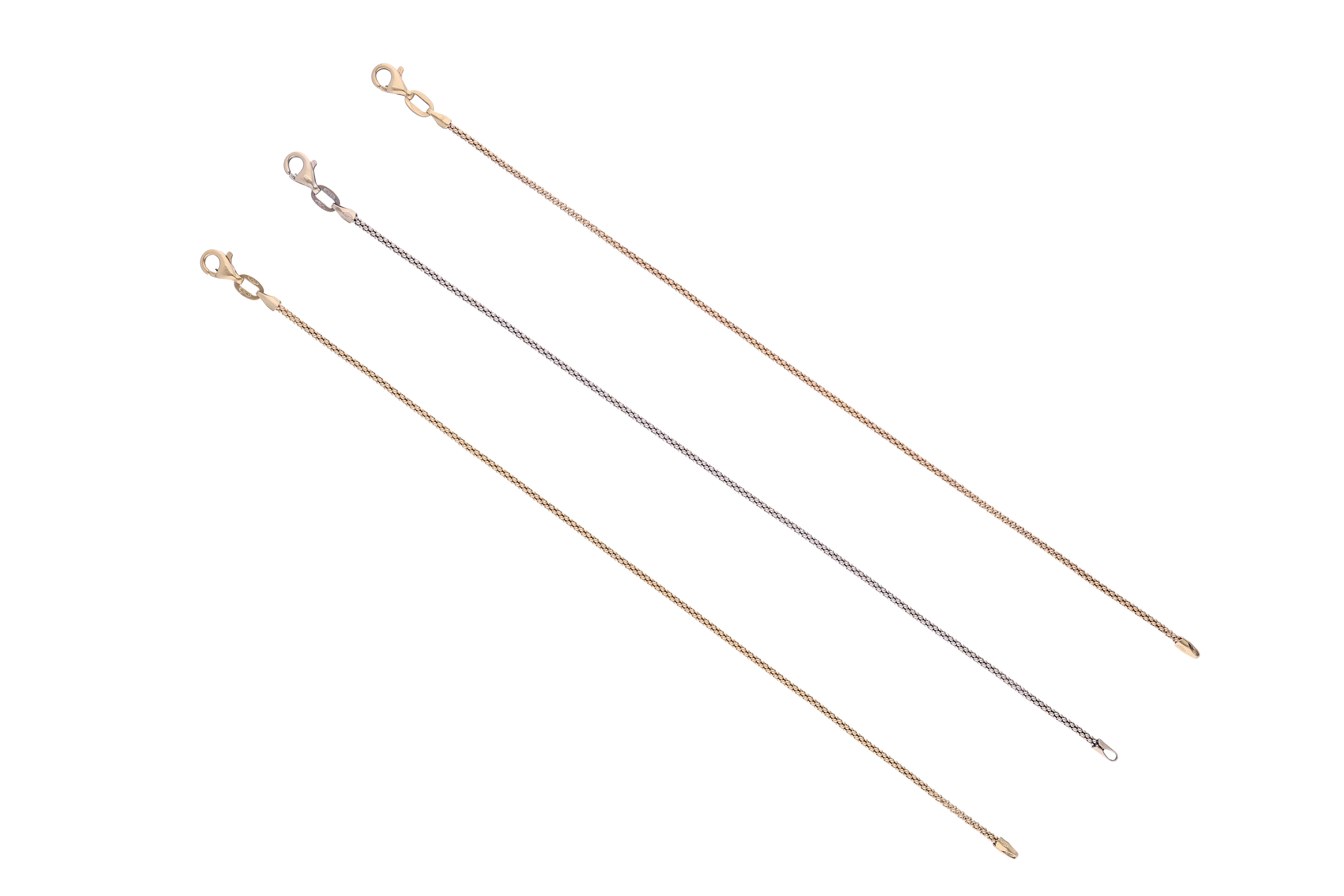 Tre bracciali in oro - Asta Preziosi