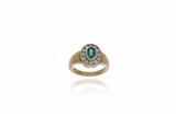 Anello con diamanti e smeraldo - Asta Preziosi Anello con diamanti e smeraldo - Asta Preziosi