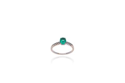 Anello con diamanti e pietra - Asta Preziosi Anello con diamanti e pietra - Asta Preziosi