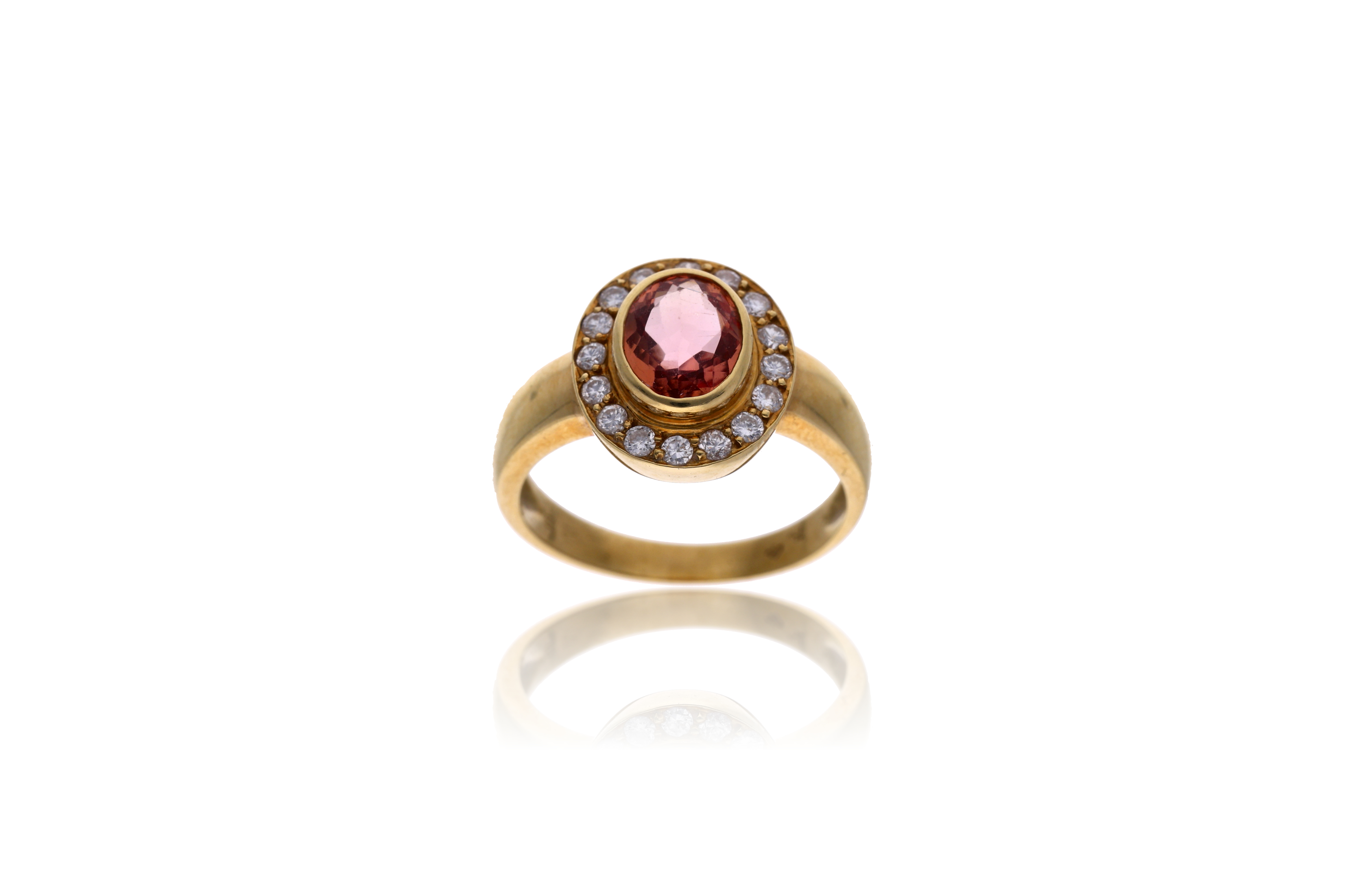 Anello con diamanti e topazio imperiale - Asta Preziosi