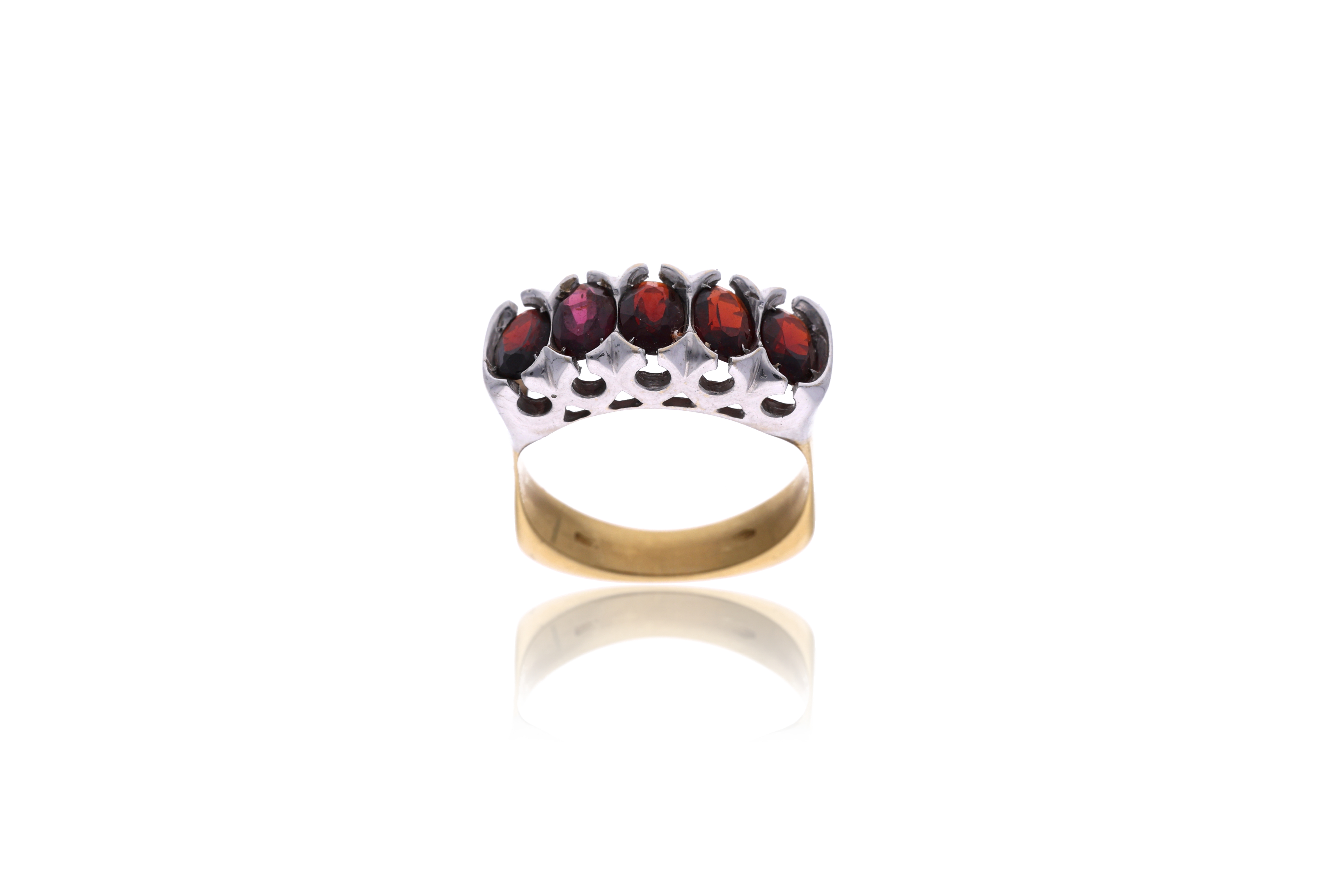 Anello con granati - Asta Preziosi