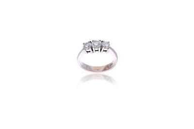 Anello con diamnati - Asta Preziosi Anello con diamnati - Asta Preziosi