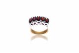 Anello con granati - Asta Preziosi Anello con granati - Asta Preziosi