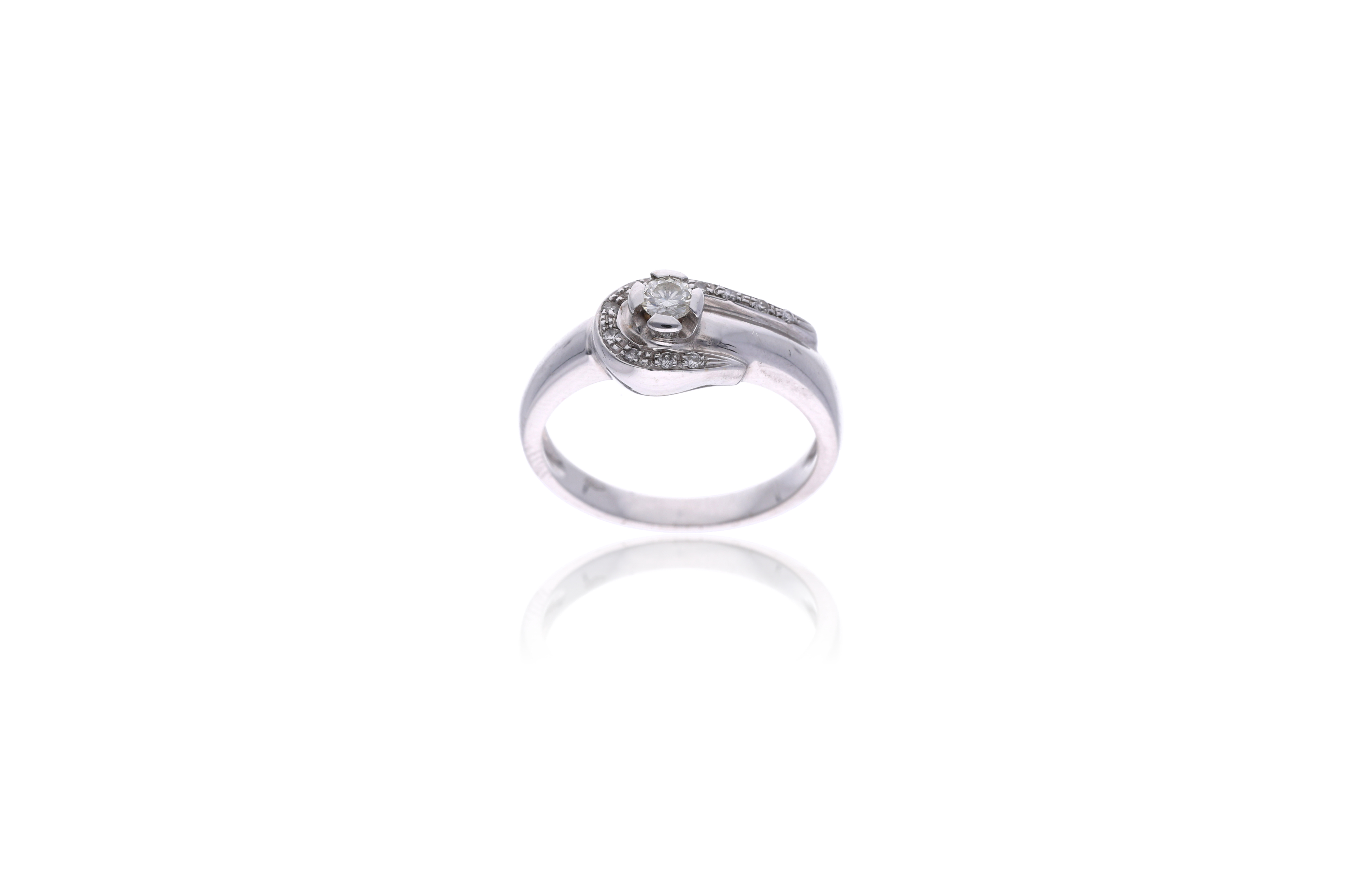 Anello con diamanti - Asta Preziosi
