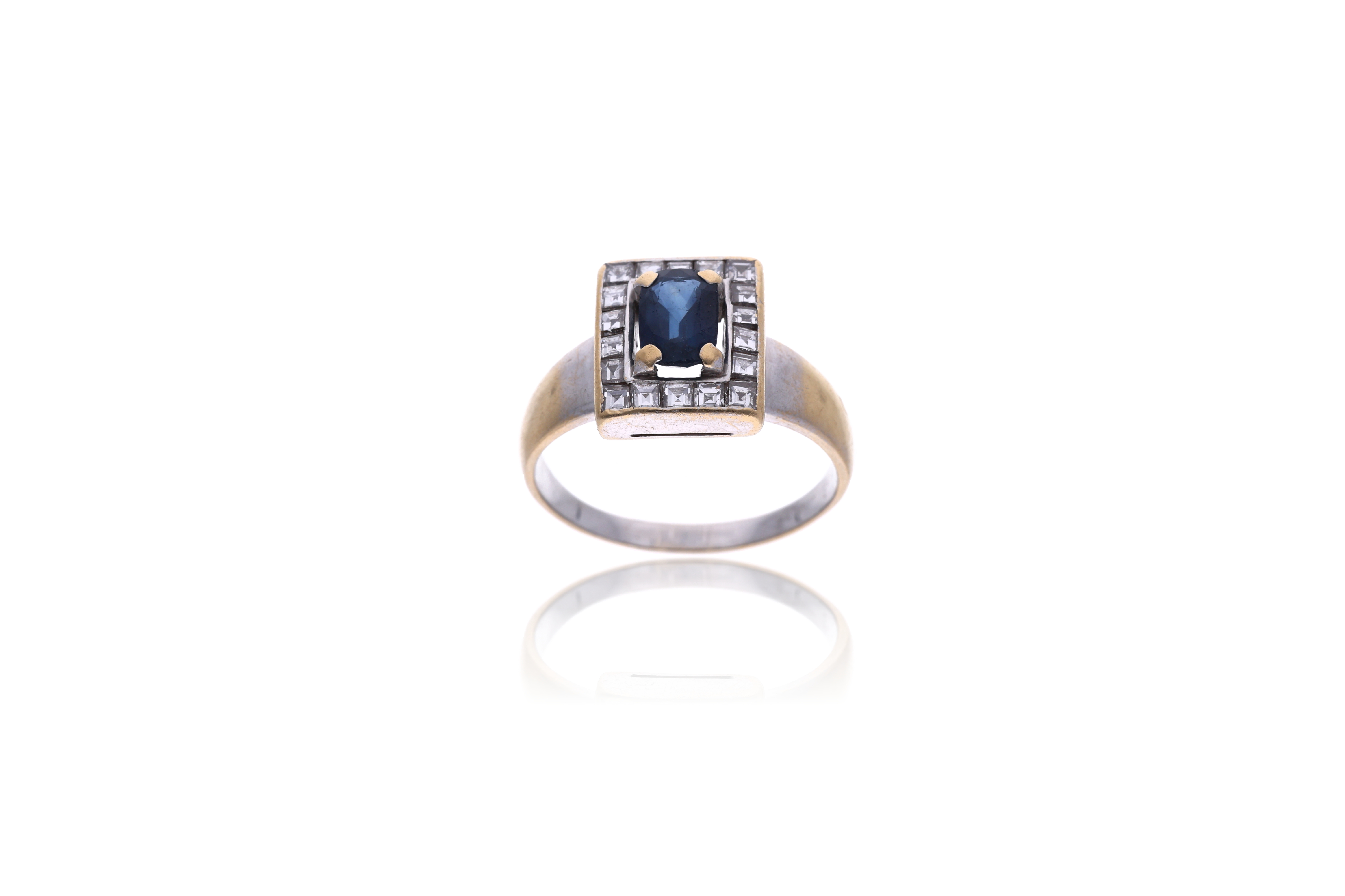 Anello con diamanti e zaffiro - Asta Preziosi
