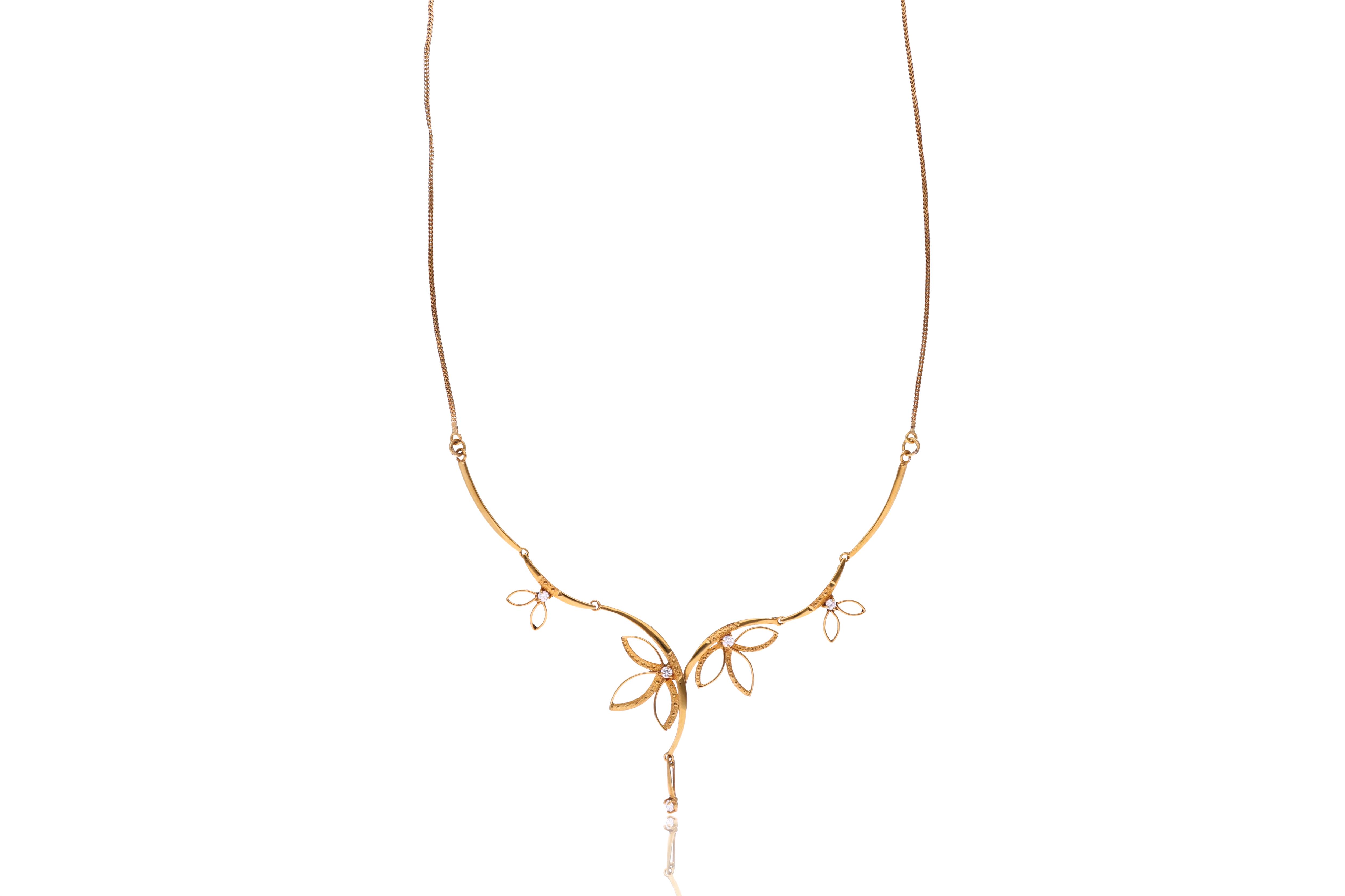 Collana con pietre - Asta Preziosi