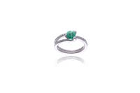 Anello con diamanti e smeraldo - Asta Preziosi Anello con diamanti e smeraldo - Asta Preziosi