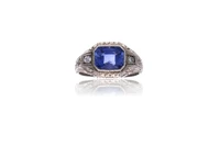 Anello con pietra e diamanti - Asta Preziosi Anello con pietra e diamanti - Asta Preziosi