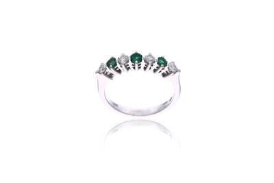 Anello con diamanti e smeraldi - Asta Preziosi Anello con diamanti e smeraldi - Asta Preziosi