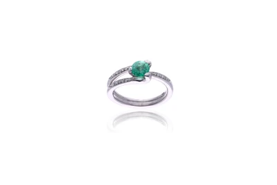 Anello con diamanti e smeraldo - Asta Preziosi Anello con diamanti e smeraldo - Asta Preziosi
