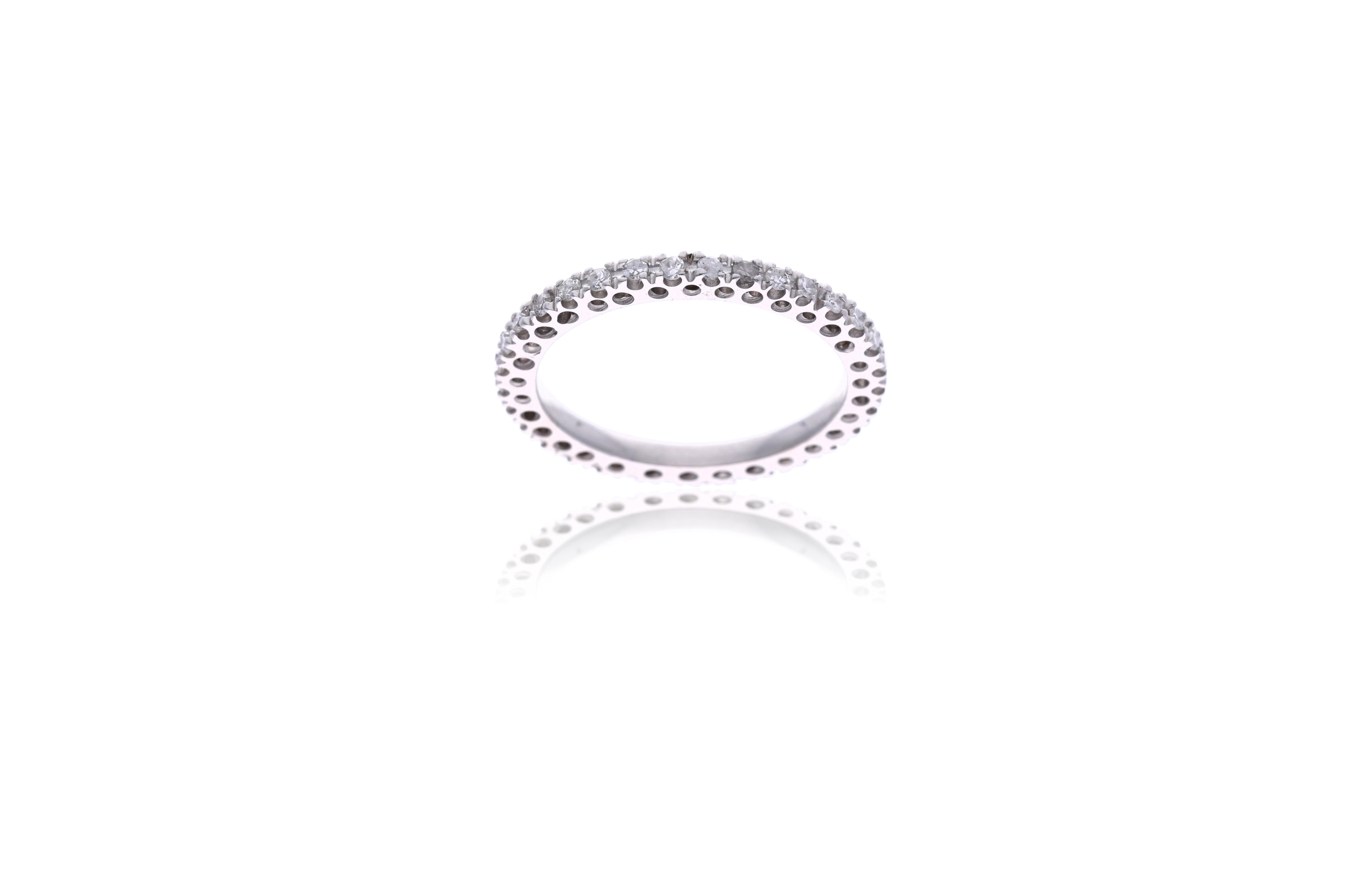 Anello eternity con diamanti - Asta Preziosi