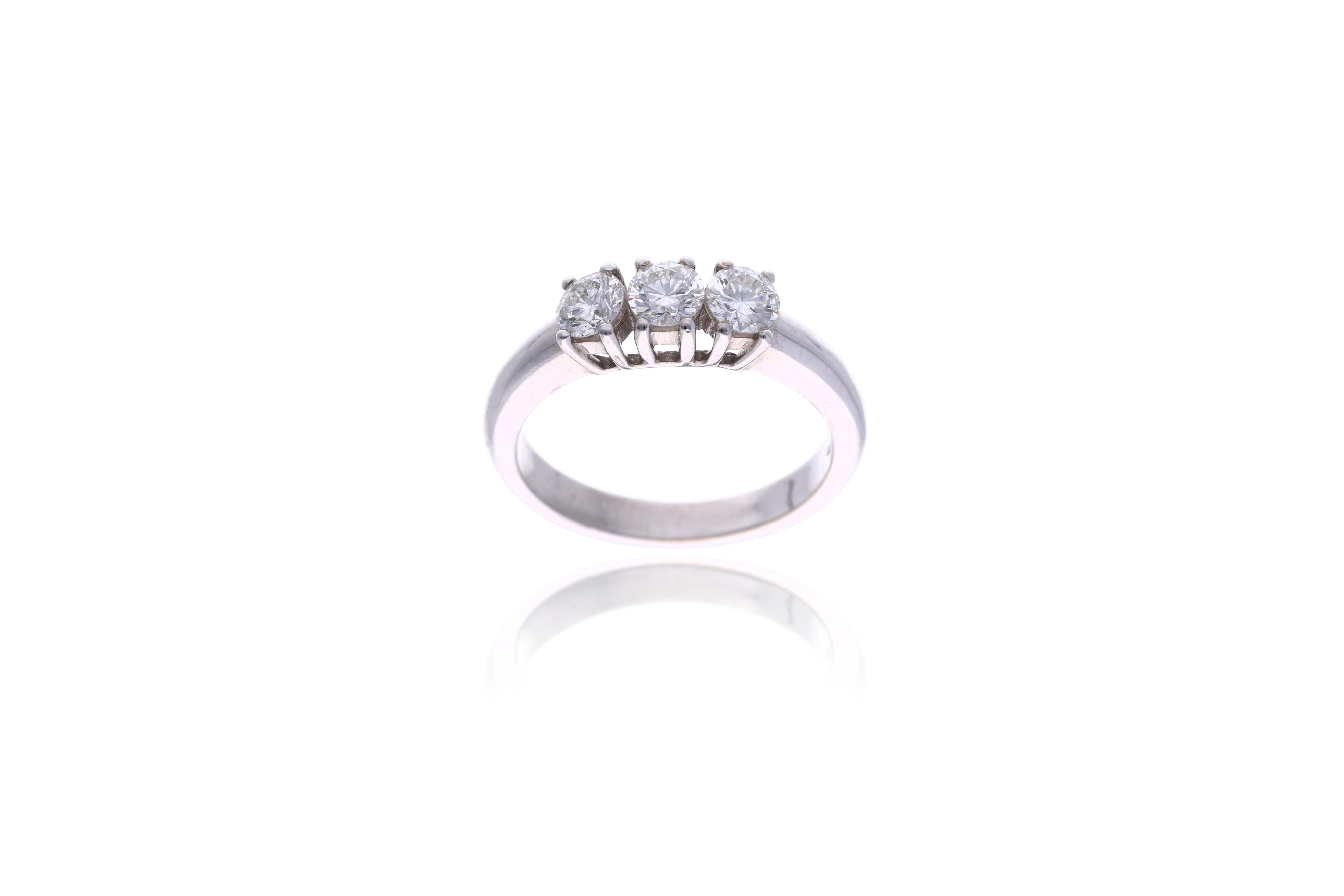Anello trilogy con diamanti - Asta Preziosi
