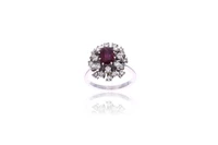 Anello con rubino e diamanti - Asta Tesoro Anello con rubino e diamanti - Asta Tesoro