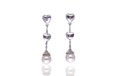 Paio di orecchini con diamanti e perle coltivate - Asta Tesoro Paio di orecchini con diamanti e perle coltivate - Asta Tesoro