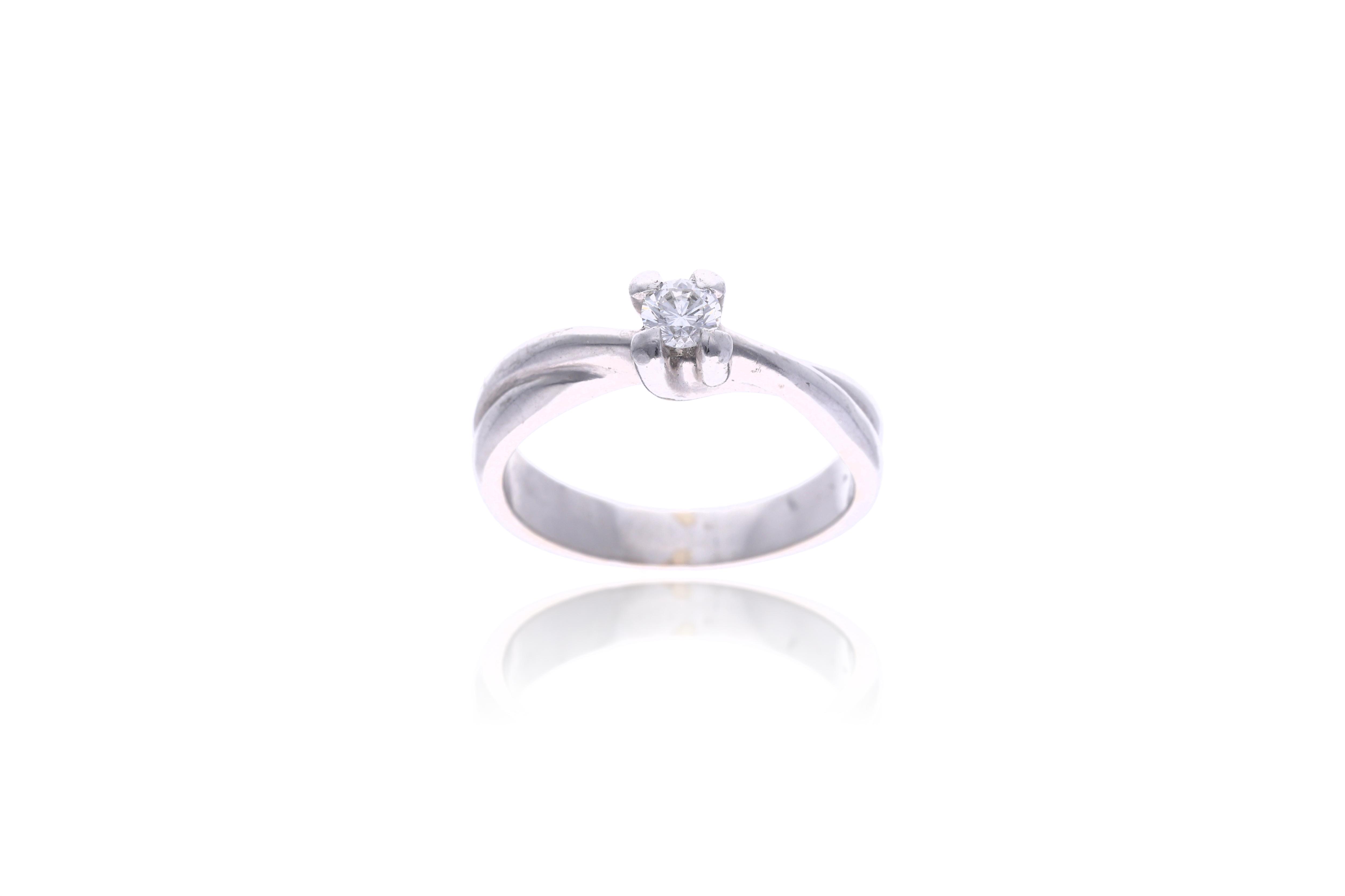 Anello con diamante - Asta Tesoro