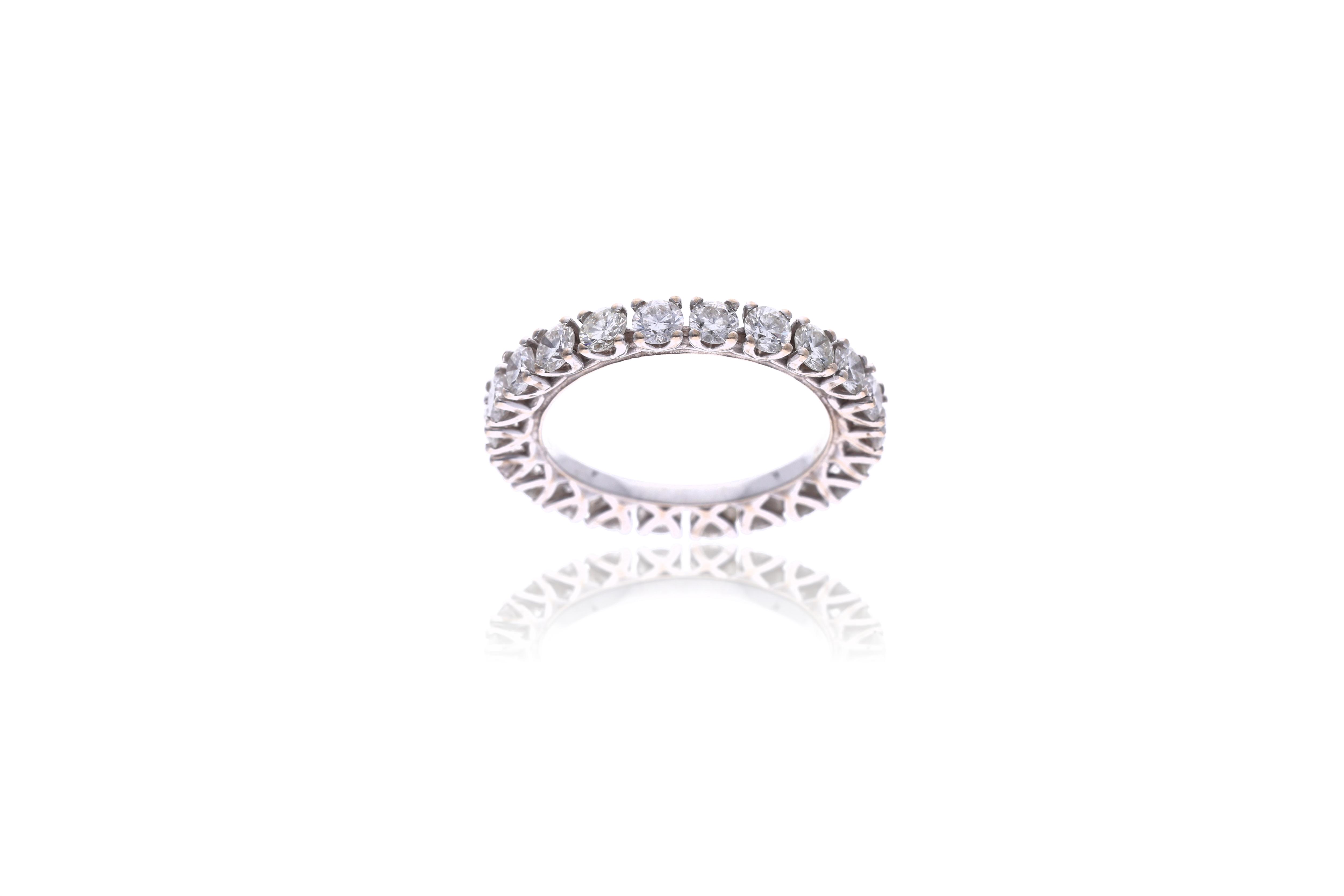 Anello con diamanti - Asta Tesoro
