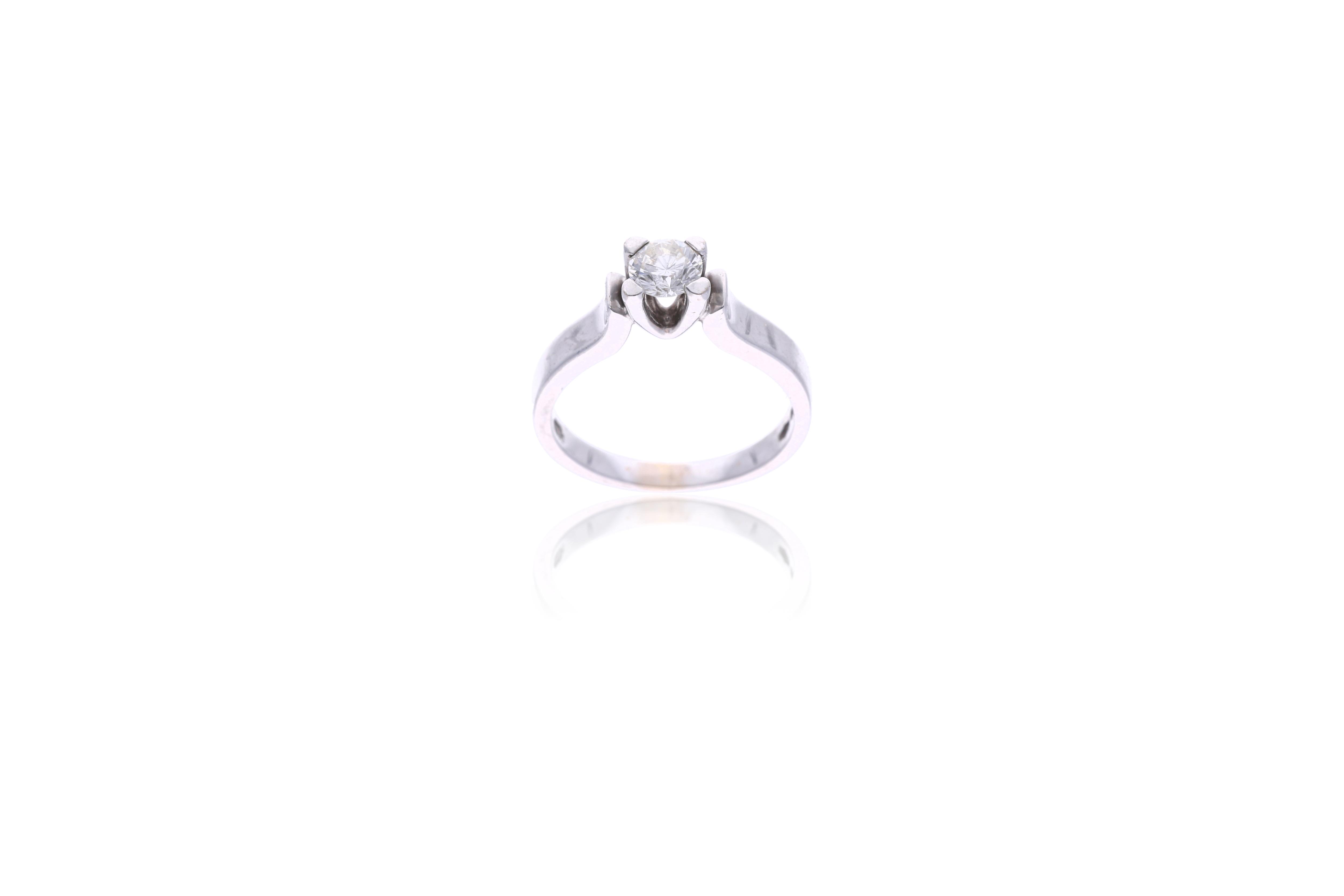 Anello con diamanti - Asta Tesoro