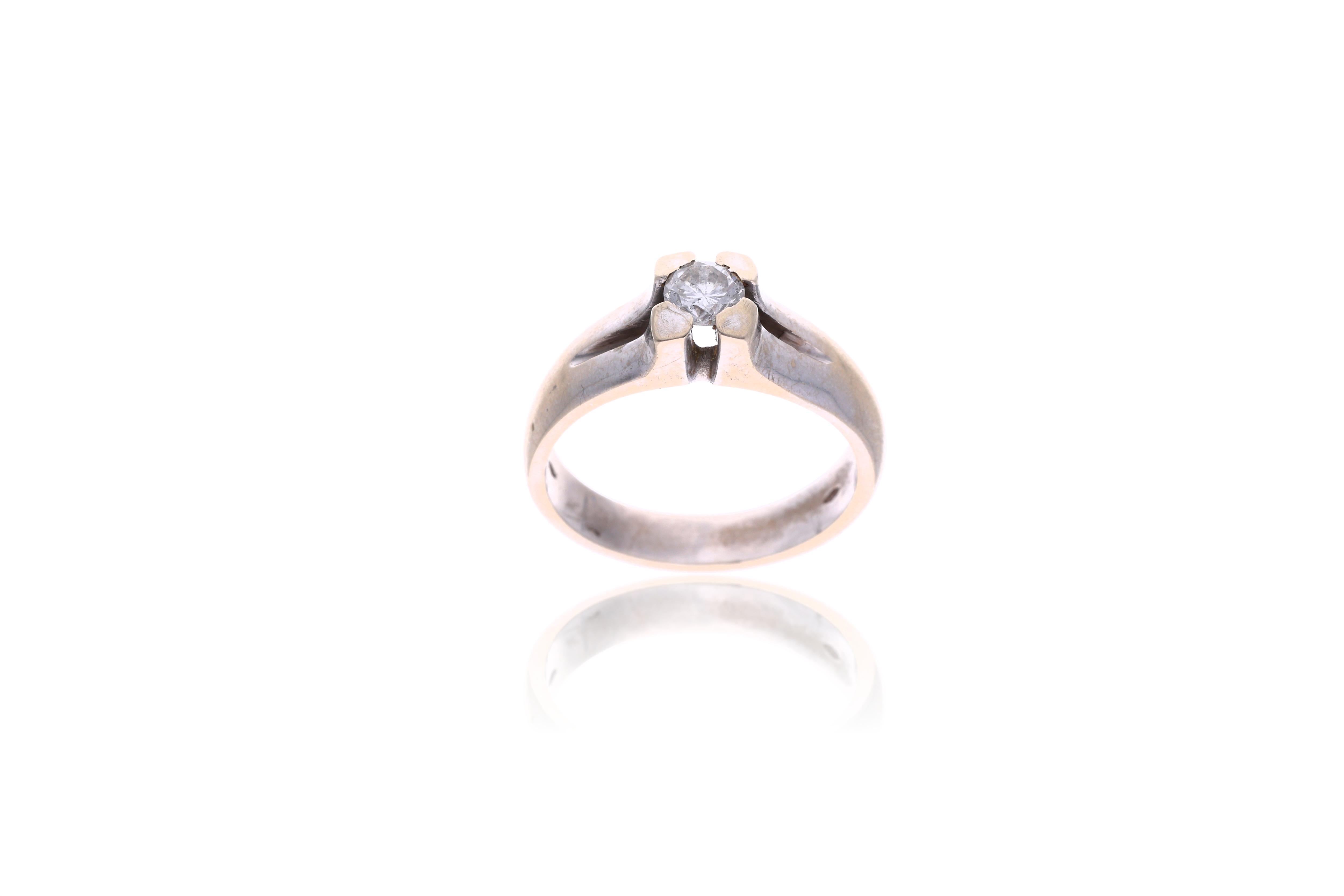 Anello con diamanti - Asta Tesoro