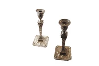 Coppia di candelieri in argento - Asta Preziosi Coppia di candelieri in argento - Asta Preziosi