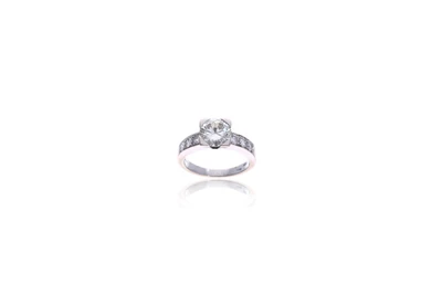 Anello con diamanti - Asta Preziosi Anello con diamanti - Asta Preziosi