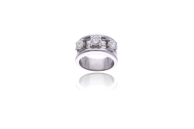 Anello con diamanti - Asta Preziosi Anello con diamanti - Asta Preziosi