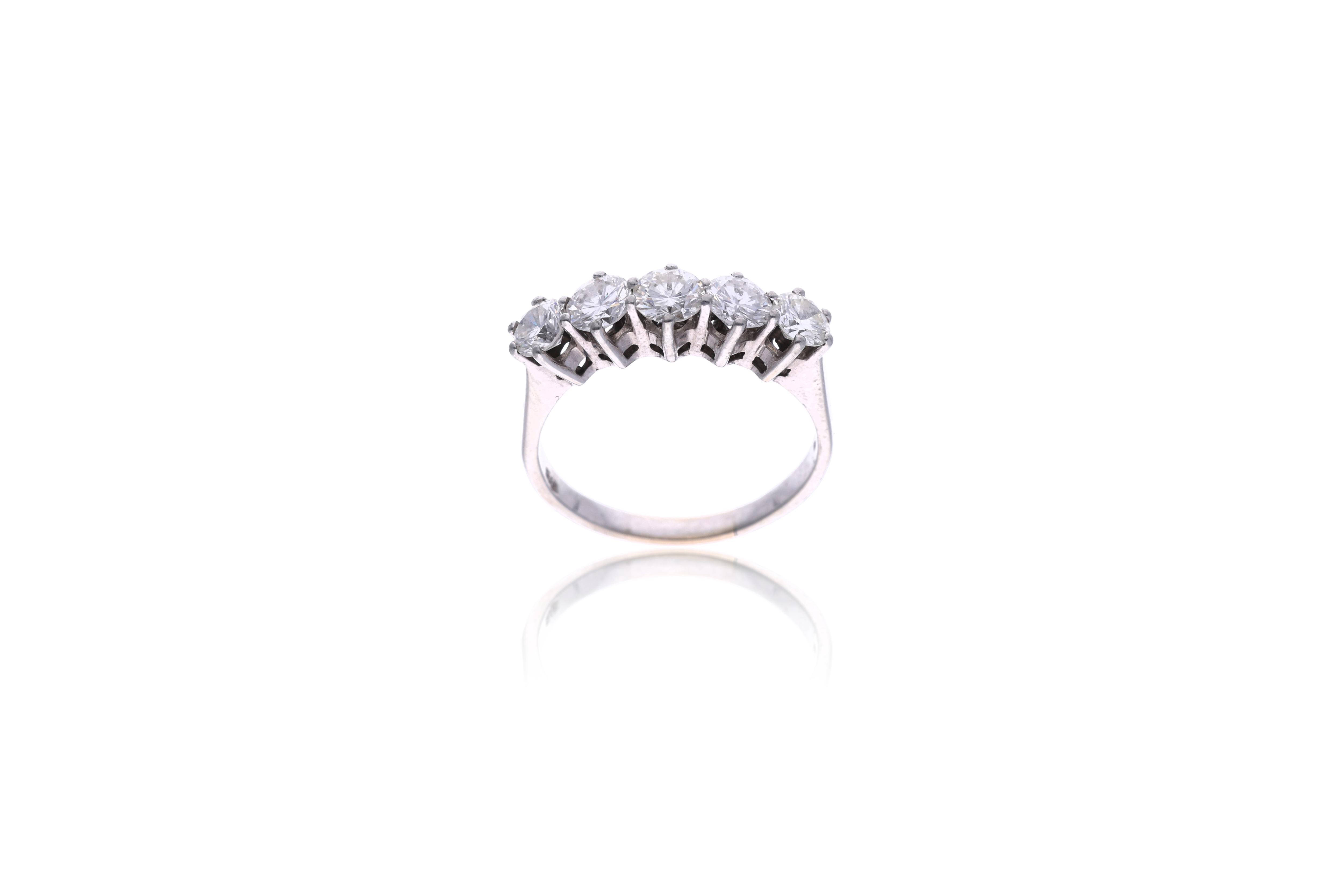 Anello con diamanti - Asta Preziosi