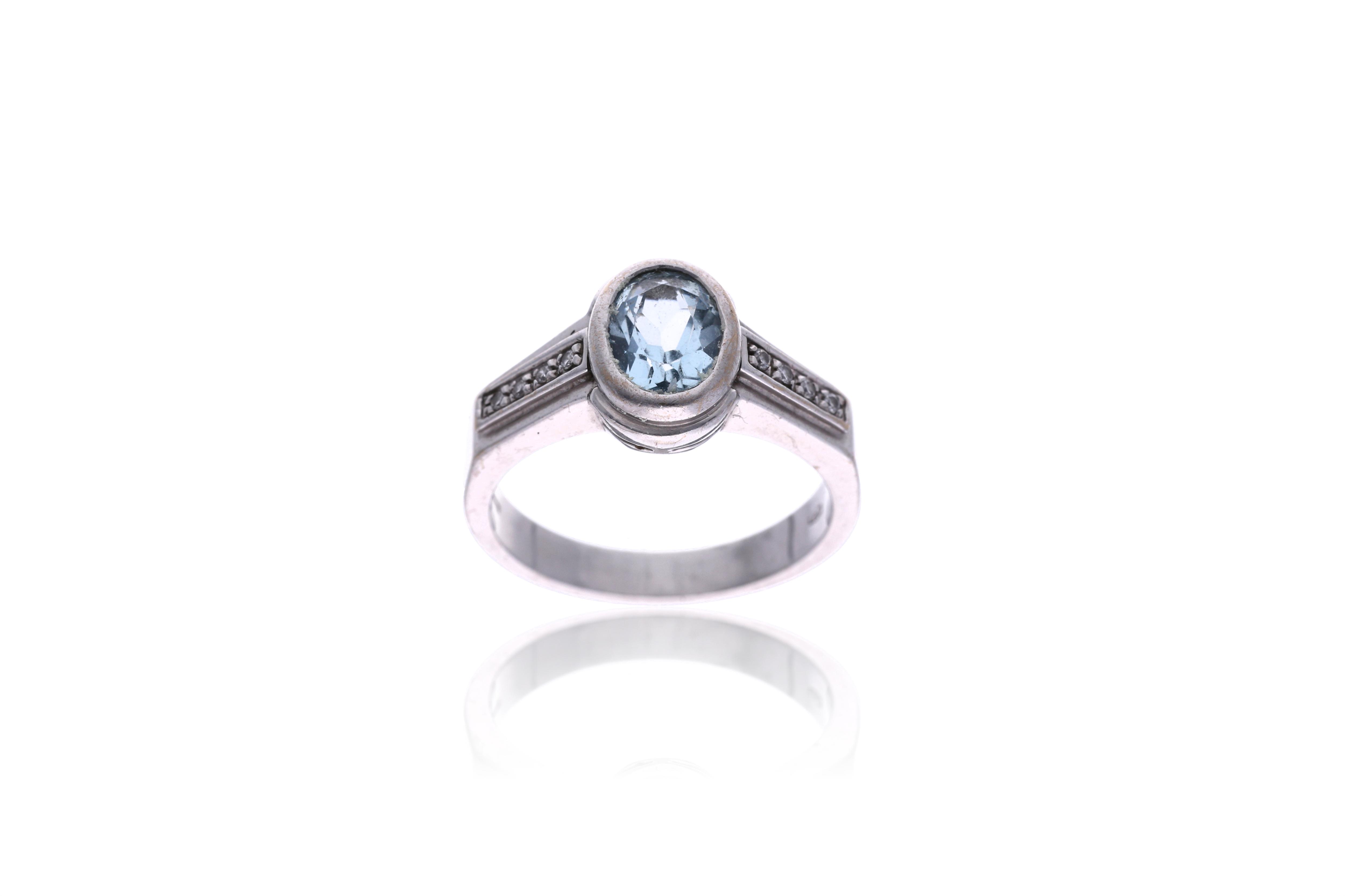 Anello con diamanti e acquamarina - Asta Preziosi