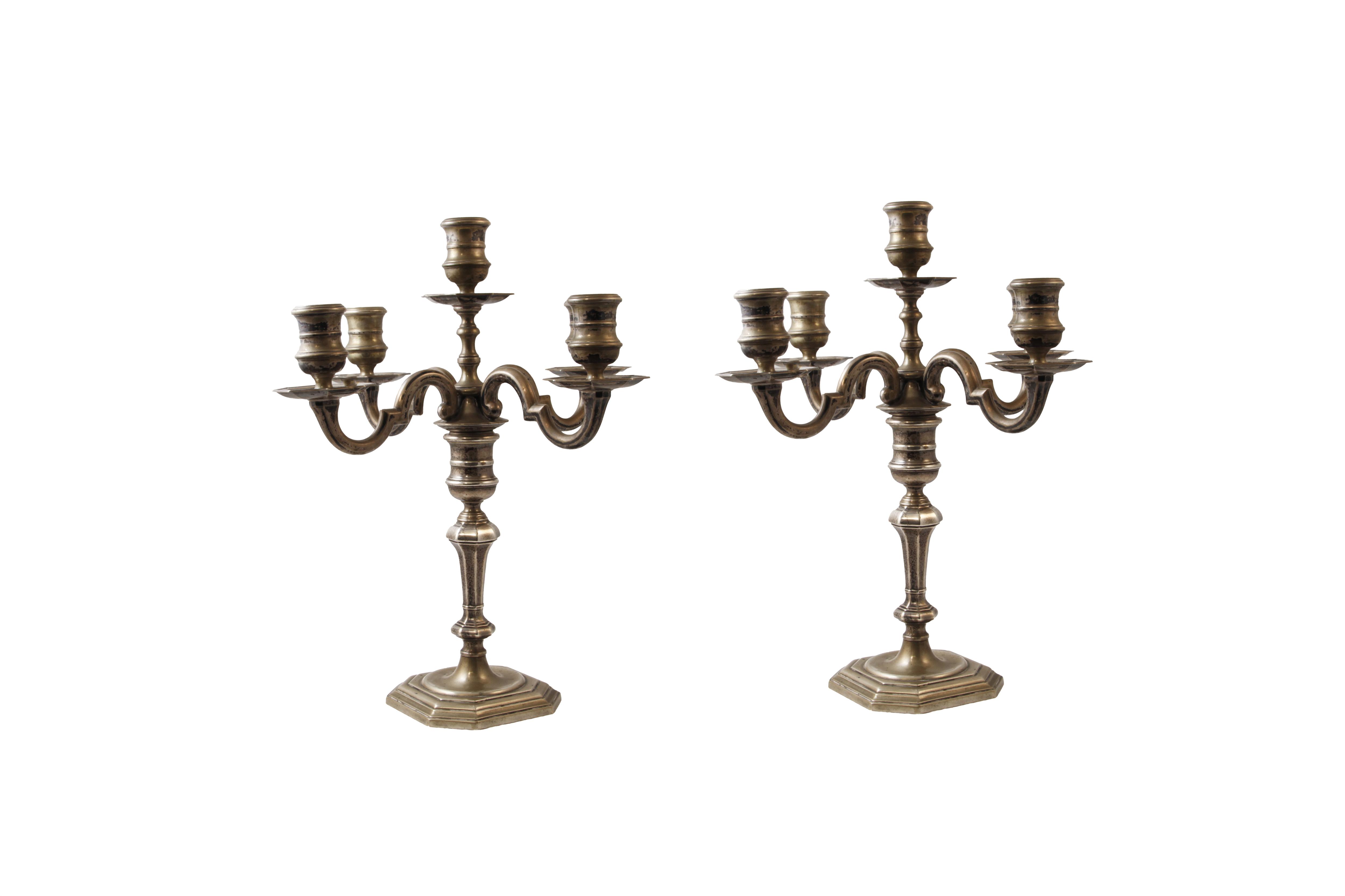 Coppia di candelabri in argento - Asta Preziosi