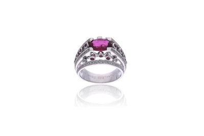 Anello con rubino e diamanti - Asta Preziosi Anello con rubino e diamanti - Asta Preziosi