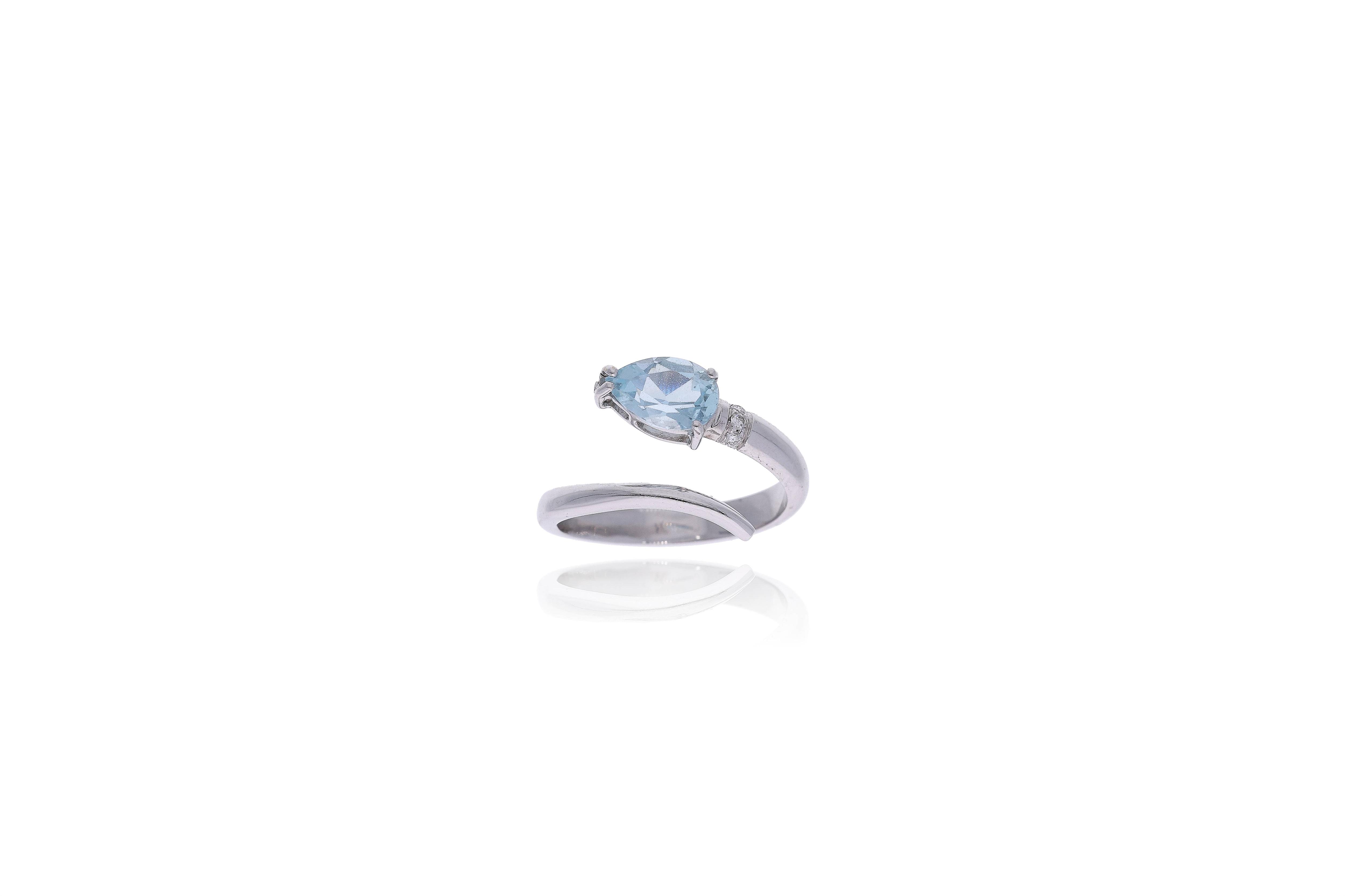 Anello con diamanti e pietra - Asta Preziosi