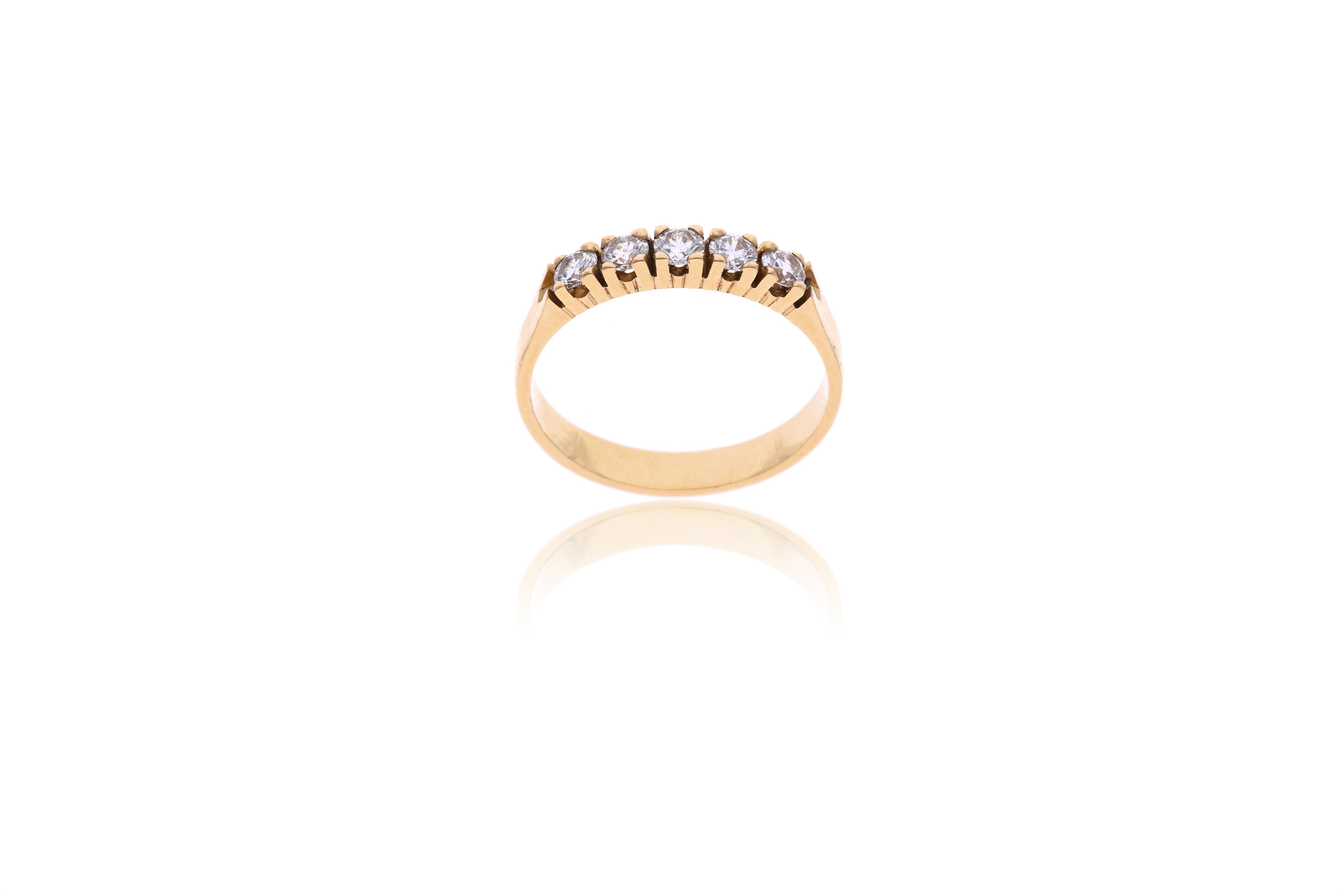 Anello con diamanti e pietra - Asta Preziosi