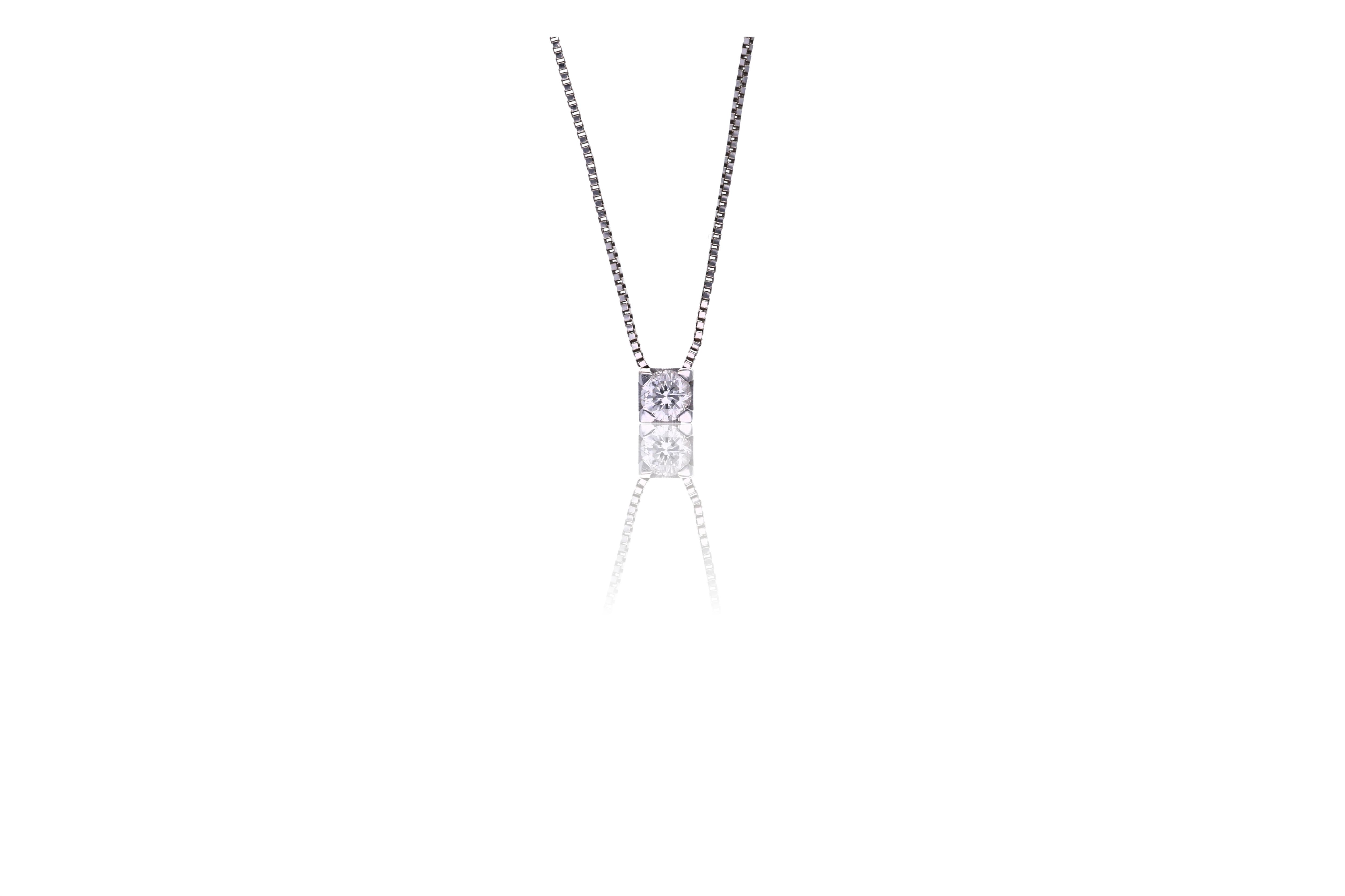 Collana punto luce con diamante - Asta Preziosi